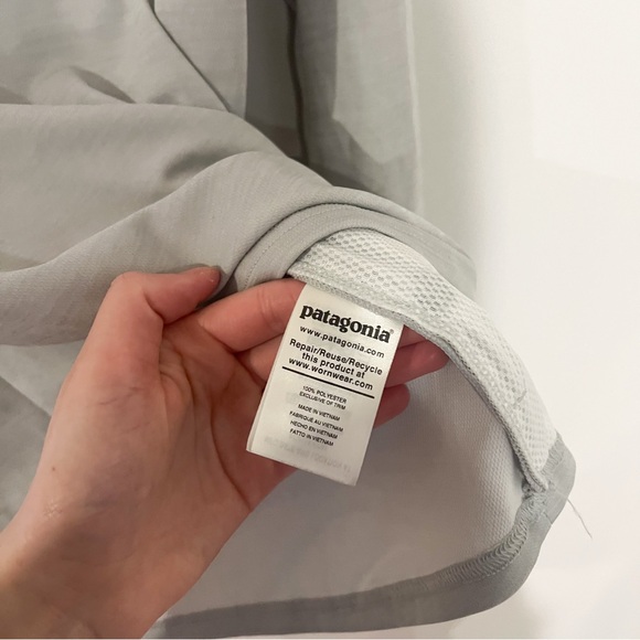 Patagonia W's Sunshade Hoody - Picture 5 of 7